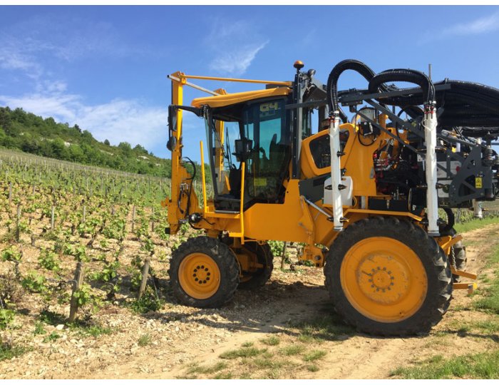 GREGOIRE G4.200 - Tracteur Enjambeur à Voie Variable Polyvalent