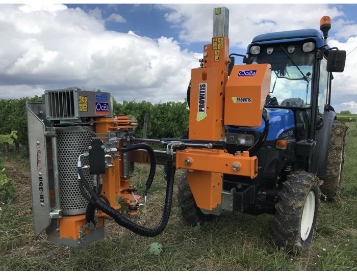 PROVITIS Effeuilleuse aspiration LR 350 sur tracteur interlignes